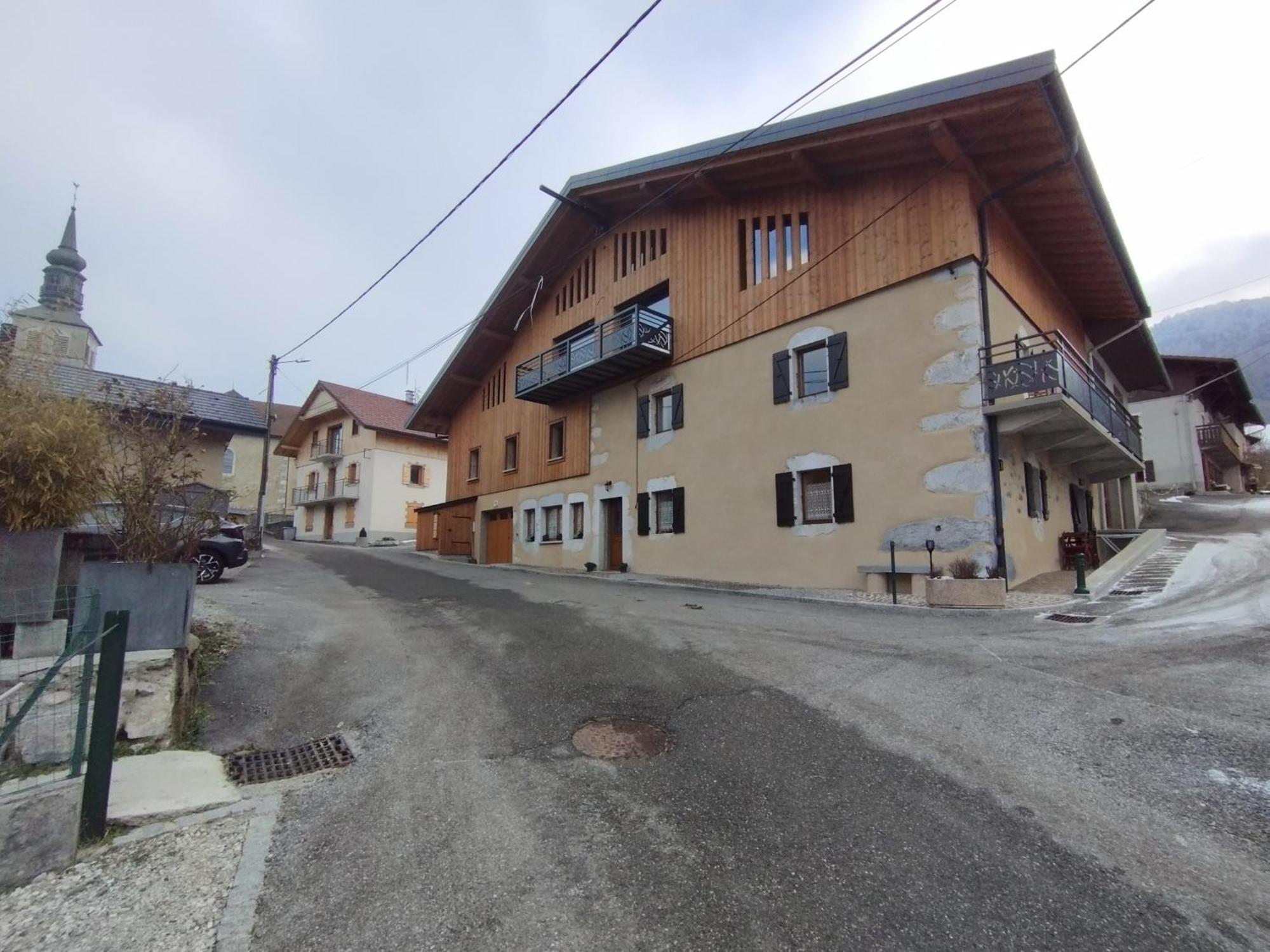 Villard Au Coeur De La Vallee Verte Entre Lac Et Montagne Exterior foto